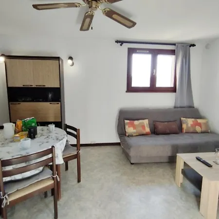 Apartmán Confortable T2 Avec Parking Privatif Et Loggia - 4 Personnes - Fr-1-795-24