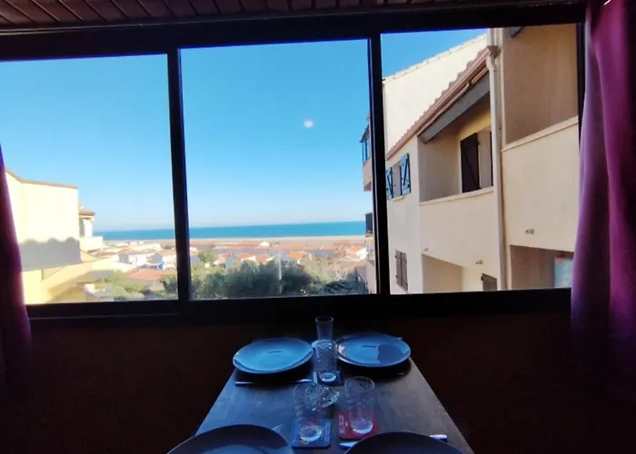 Appartement Confortable T2 Avec Parking Privatif Et Loggia - 4 Personnes - Fr-1-795-24 Fleury (Aude)
